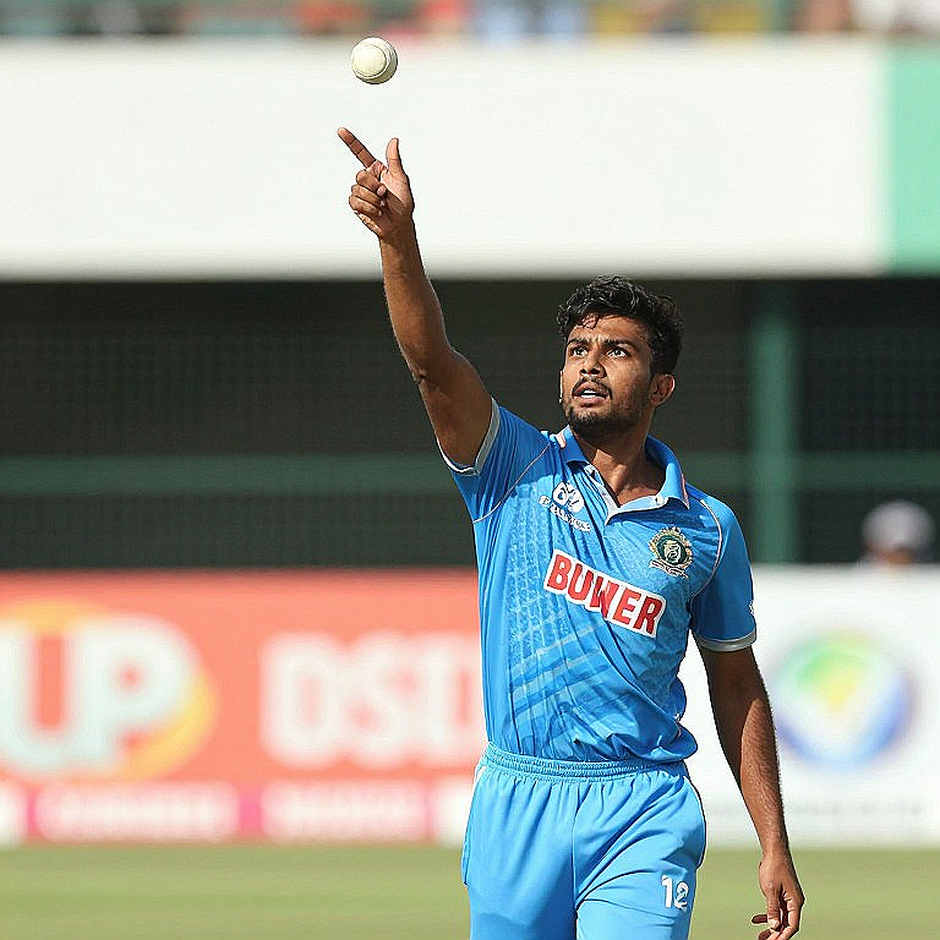 তিন নম্বর লেনের ফাঁকা জায়গা: বাংলাদেশের ওয়ানডে মাঝপর্বের জ্যামিতি