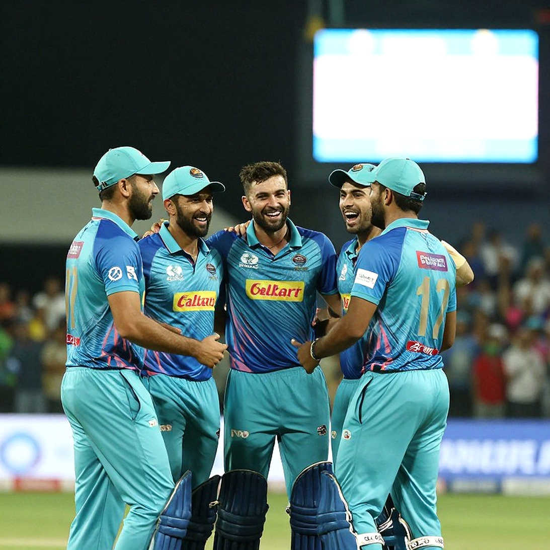 রিটেনশন লিস্ট থেকে স্মার্ট কন্ট্রাক্ট: ক্রিকেটের প্লেয়ার বাজারে ব্লকচেইন আসলে কতটা কাজে দেবে