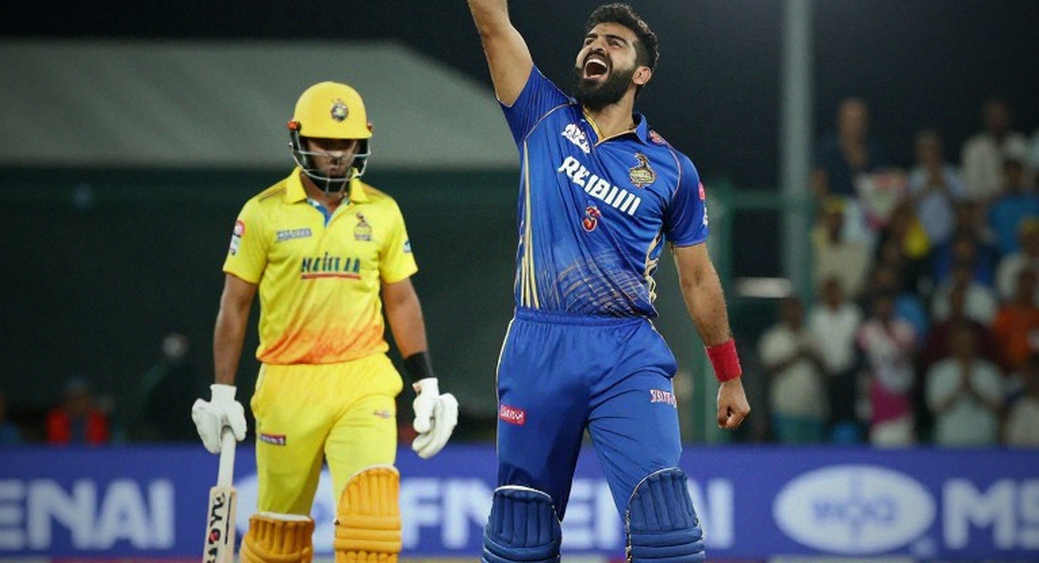 খালি কাঠামোর দাম: ক্রিকেটের ট্রান্সফার-গুজবে তথ্যপ্রমাণের শৃঙ্খল কোথায় ছিঁড়ে যায়