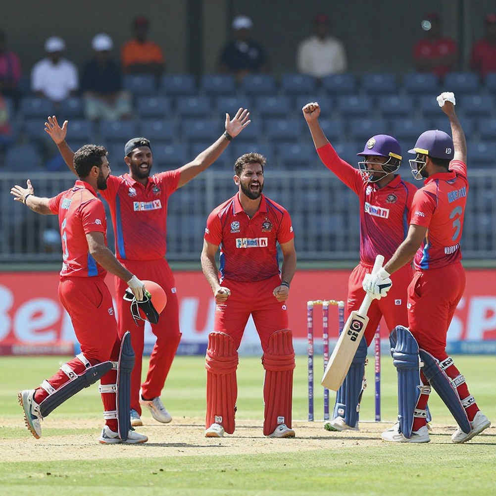 পেপার রেক্সের রোস্টার কাটছাঁট: দুই গ্র্যান্ড ফাইনাল হারিয়ে যে রোগীকে ভুল অপারেশন করা হচ্ছে